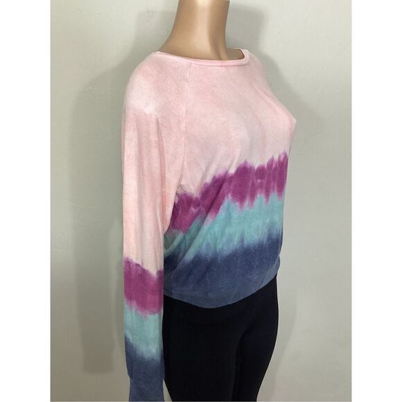 New. WILDFOX pink, purple and blue beach jumper sweatshirt. Retails $98 medium - Picture 8 of 8